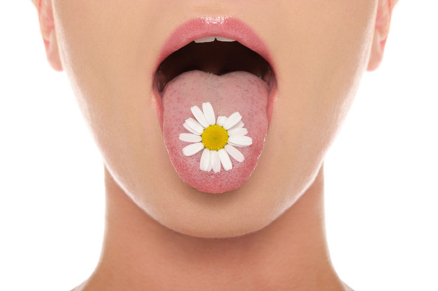 舌头有齿痕是什么原因怎么调理(齿痕舌是什么原因怎么调理)